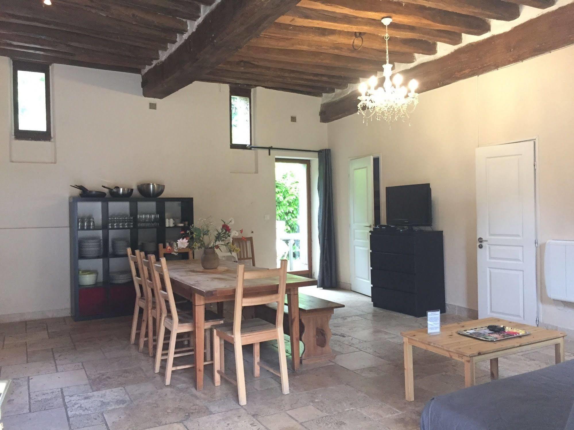 La Ferme Des Moulineaux Hotel Bailly  ภายนอก รูปภาพ